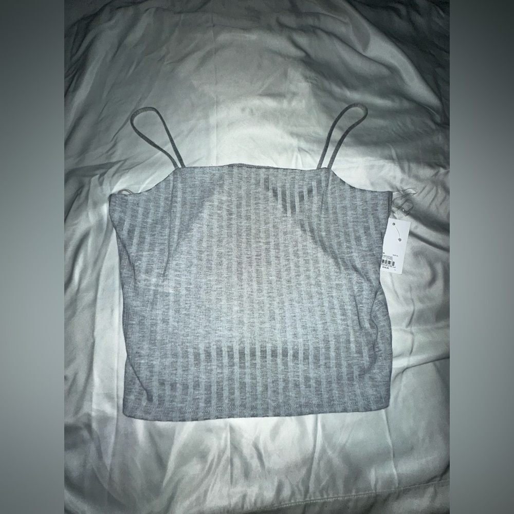 Cropped top grey